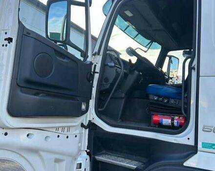 Белый Вольво FH 13, объемом двигателя 12.9 л и пробегом 986 тыс. км за 22800 $, фото 19 на Automoto.ua