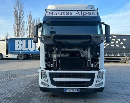 Белый Вольво FH 13, объемом двигателя 12.9 л и пробегом 986 тыс. км за 22800 $, фото 9 на Automoto.ua