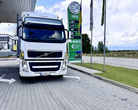 Білий Вольво FH 13, об'ємом двигуна 12.78 л та пробігом 936 тис. км за 10000 $, фото 7 на Automoto.ua