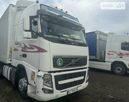 Вольво FH 13 2012 в Дрогобыче на Automoto.ua Белый Вольво FH 13, объемом двигателя 12.78 л и пробегом 1 тыс. км за 23500 $, фото 1 на Automoto.ua