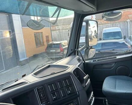 Белый Вольво FH 13, объемом двигателя 12.9 л и пробегом 986 тыс. км за 22800 $, фото 14 на Automoto.ua