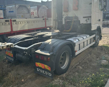 Белый Вольво FH 13, объемом двигателя 12.78 л и пробегом 878 тыс. км за 18500 $, фото 5 на Automoto.ua