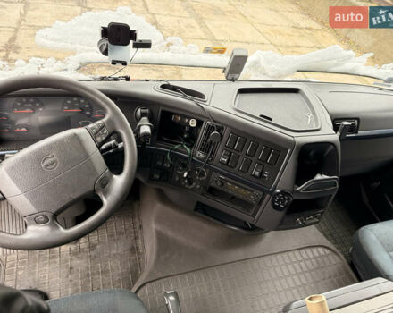 Белый Вольво FH 13, объемом двигателя 12.9 л и пробегом 1 тыс. км за 20000 $, фото 3 на Automoto.ua