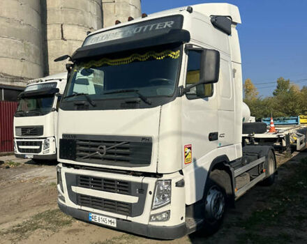 Белый Вольво FH 13, объемом двигателя 12.78 л и пробегом 878 тыс. км за 18500 $, фото 1 на Automoto.ua