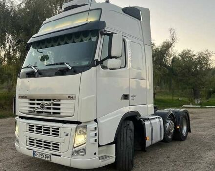Вольво FH 13 2013 в Болграде на Automoto.ua Белый Вольво FH 13, объемом двигателя 12.78 л и пробегом 1 тыс. км за 25500 $, фото 2 на Automoto.ua