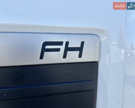 Білий Вольво FH 13, об'ємом двигуна 12.9 л та пробігом 930 тис. км за 27500 $, фото 16 на Automoto.ua