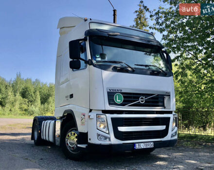 Вольво FH 13 2013 в Дрогобыче на Automoto.ua Белый Вольво FH 13, объемом двигателя 12 л и пробегом 150 тыс. км за 23150 $, фото 4 на Automoto.ua