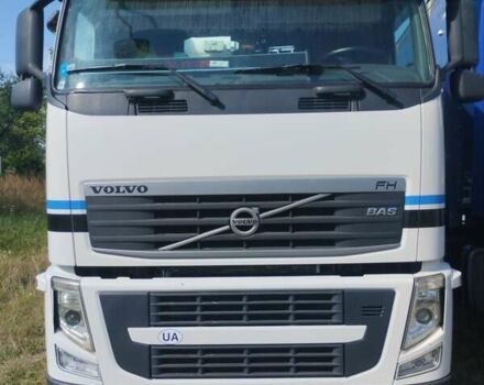 Белый Вольво FH 13, объемом двигателя 12.9 л и пробегом 780 тыс. км за 31500 $, фото 1 на Automoto.ua
