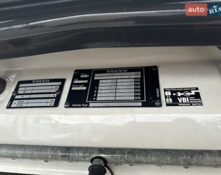 Белый Вольво FH 13, объемом двигателя 0 л и пробегом 900 тыс. км за 34700 $, фото 47 на Automoto.ua