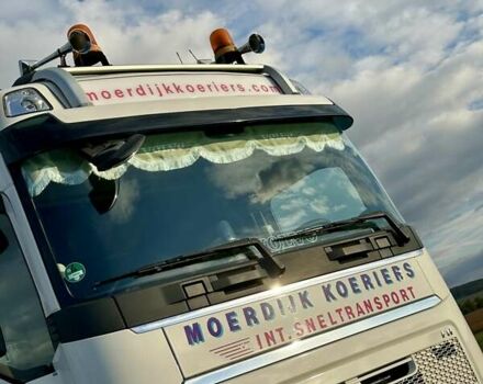 Белый Вольво FH 13, объемом двигателя 0 л и пробегом 752 тыс. км за 39574 $, фото 29 на Automoto.ua
