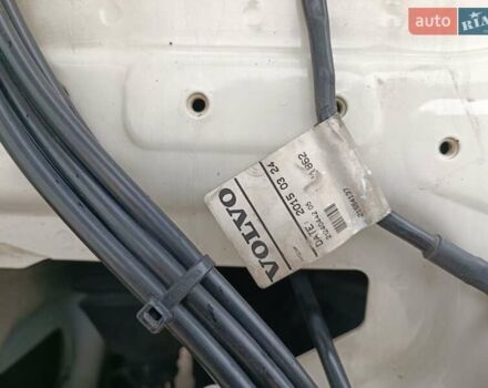 Вольво FH 13 2015 в Тернополе на Automoto.ua Белый Вольво FH 13, объемом двигателя 0 л и пробегом 903 тыс. км за 30000 $, фото 10 на Automoto.ua