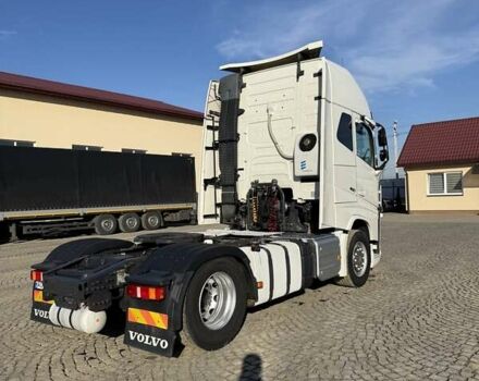 Білий Вольво FH 13, об'ємом двигуна 12.78 л та пробігом 840 тис. км за 32000 $, фото 9 на Automoto.ua