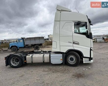Белый Вольво FH 13, объемом двигателя 12.8 л и пробегом 1 тыс. км за 23800 $, фото 18 на Automoto.ua