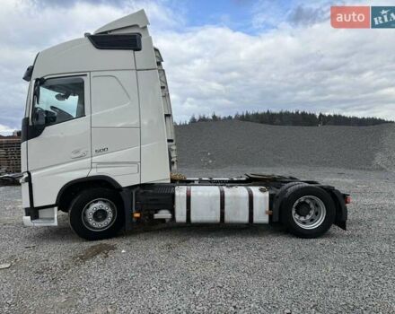 Белый Вольво FH 13, объемом двигателя 12.8 л и пробегом 122 тыс. км за 23500 $, фото 16 на Automoto.ua