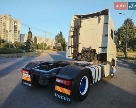 Белый Вольво FH 13, объемом двигателя 0 л и пробегом 809 тыс. км за 35900 $, фото 20 на Automoto.ua