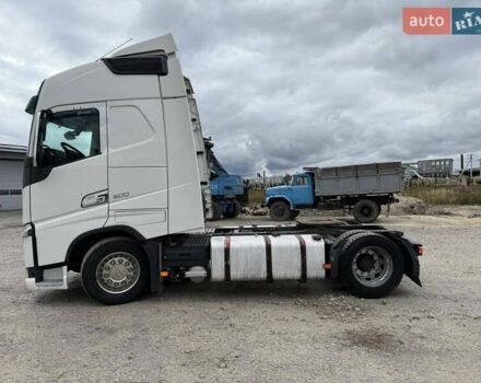 Белый Вольво FH 13, объемом двигателя 0 л и пробегом 1 тыс. км за 23800 $, фото 21 на Automoto.ua