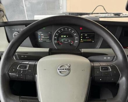 Білий Вольво FH 13, об'ємом двигуна 12.78 л та пробігом 840 тис. км за 32000 $, фото 2 на Automoto.ua