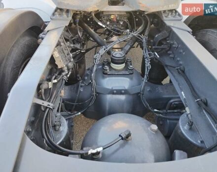 Белый Вольво FH 13, объемом двигателя 0 л и пробегом 809 тыс. км за 35900 $, фото 14 на Automoto.ua