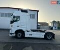 Белый Вольво FH 13, объемом двигателя 13 л и пробегом 948 тыс. км за 30100 $, фото 2 на Automoto.ua