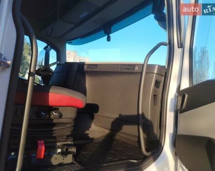 Белый Вольво FH 13, объемом двигателя 0 л и пробегом 809 тыс. км за 35900 $, фото 16 на Automoto.ua