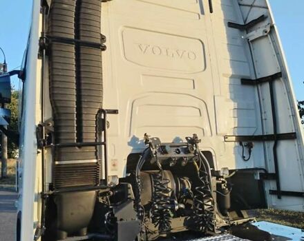 Белый Вольво FH 13, объемом двигателя 0 л и пробегом 809 тыс. км за 35900 $, фото 10 на Automoto.ua