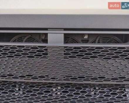 Белый Вольво FH 13, объемом двигателя 0 л и пробегом 809 тыс. км за 35900 $, фото 29 на Automoto.ua