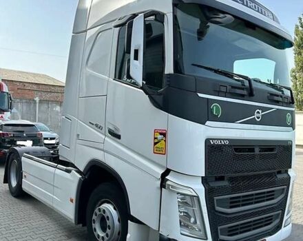Белый Вольво FH 13, объемом двигателя 12.9 л и пробегом 948 тыс. км за 30100 $, фото 9 на Automoto.ua