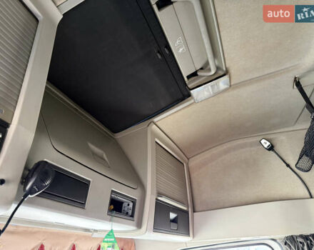 Белый Вольво FH 13, объемом двигателя 0 л и пробегом 670 тыс. км за 38500 $, фото 37 на Automoto.ua