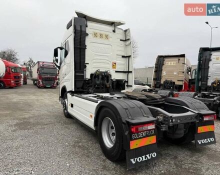 Белый Вольво FH 13, объемом двигателя 12.9 л и пробегом 803 тыс. км за 47178 $, фото 10 на Automoto.ua