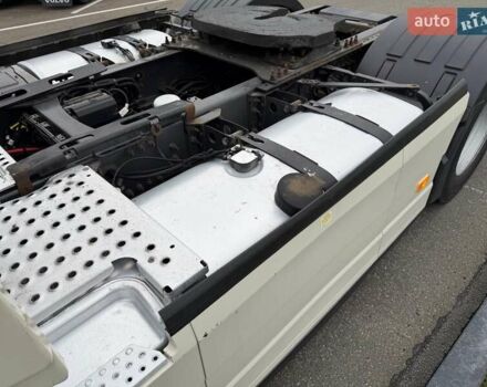 Вольво FH 13 2016 в Киеве на Automoto.ua Белый Вольво FH 13, объемом двигателя 12.78 л и пробегом 962 тыс. км за 28900 $, фото 10 на Automoto.ua