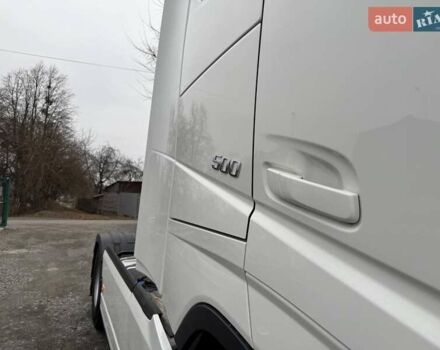 Белый Вольво FH 13, объемом двигателя 12.9 л и пробегом 803 тыс. км за 47178 $, фото 2 на Automoto.ua