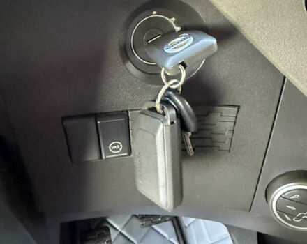 Белый Вольво FH 13, объемом двигателя 0 л и пробегом 670 тыс. км за 38500 $, фото 30 на Automoto.ua