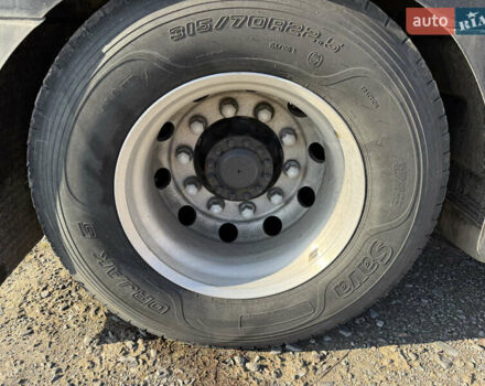 Белый Вольво FH 13, объемом двигателя 0 л и пробегом 670 тыс. км за 38500 $, фото 17 на Automoto.ua