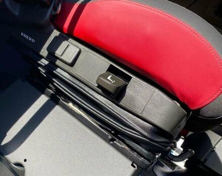 Белый Вольво FH 13, объемом двигателя 12.9 л и пробегом 780 тыс. км за 39500 $, фото 40 на Automoto.ua