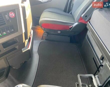 Белый Вольво FH 13, объемом двигателя 12.9 л и пробегом 780 тыс. км за 39500 $, фото 35 на Automoto.ua