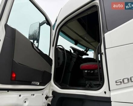 Белый Вольво FH 13, объемом двигателя 12.9 л и пробегом 803 тыс. км за 47178 $, фото 13 на Automoto.ua