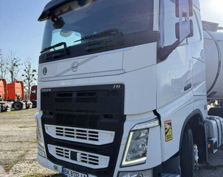 Белый Вольво FH 13, объемом двигателя 0 л и пробегом 670 тыс. км за 38500 $, фото 1 на Automoto.ua
