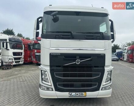 Белый Вольво FH 13, объемом двигателя 12.77 л и пробегом 120 тыс. км за 29900 $, фото 8 на Automoto.ua