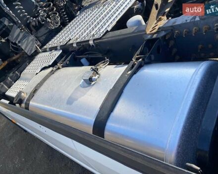 Белый Вольво FH 13, объемом двигателя 12.9 л и пробегом 780 тыс. км за 39500 $, фото 7 на Automoto.ua