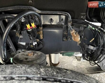 Белый Вольво FH 13, объемом двигателя 12.9 л и пробегом 803 тыс. км за 47178 $, фото 12 на Automoto.ua