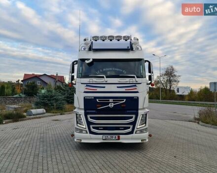 Белый Вольво FH 13, объемом двигателя 12.9 л и пробегом 451 тыс. км за 59774 $, фото 1 на Automoto.ua