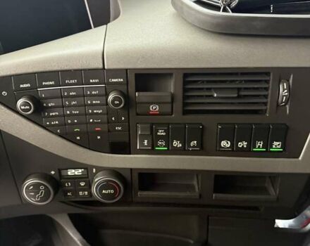 Белый Вольво FH 13, объемом двигателя 12.9 л и пробегом 700 тыс. км за 44888 $, фото 20 на Automoto.ua