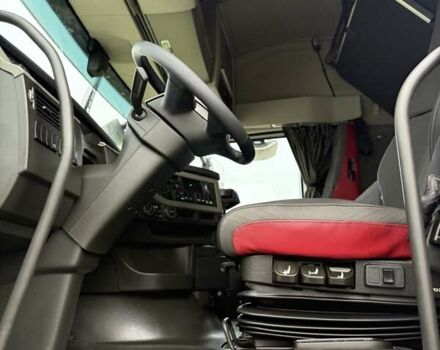 Белый Вольво FH 13, объемом двигателя 12.9 л и пробегом 700 тыс. км за 44888 $, фото 17 на Automoto.ua