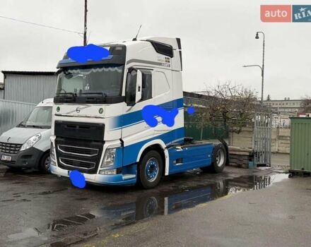 Білий Вольво FH 13, об'ємом двигуна 0 л та пробігом 920 тис. км за 38557 $, фото 1 на Automoto.ua