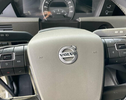 Білий Вольво FH 13, об'ємом двигуна 12.9 л та пробігом 750 тис. км за 44888 $, фото 23 на Automoto.ua