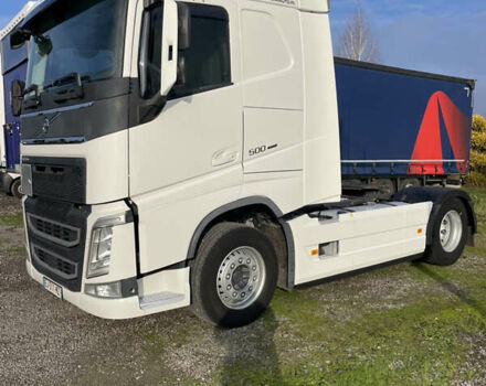 Білий Вольво FH 13, об'ємом двигуна 12.9 л та пробігом 750 тис. км за 44888 $, фото 8 на Automoto.ua