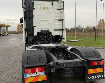 Белый Вольво FH 13, объемом двигателя 12.9 л и пробегом 700 тыс. км за 44888 $, фото 10 на Automoto.ua