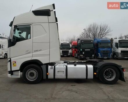 Белый Вольво FH 13, объемом двигателя 12.78 л и пробегом 735 тыс. км за 54500 $, фото 4 на Automoto.ua