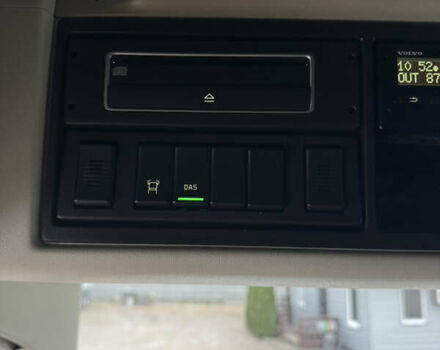 Белый Вольво FH 13, объемом двигателя 12.9 л и пробегом 870 тыс. км за 43500 $, фото 29 на Automoto.ua