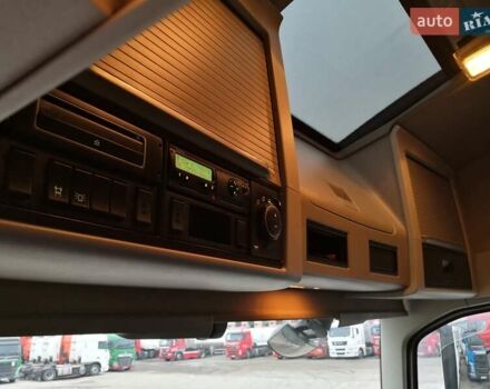 Белый Вольво FH 13, объемом двигателя 12.78 л и пробегом 735 тыс. км за 54500 $, фото 26 на Automoto.ua